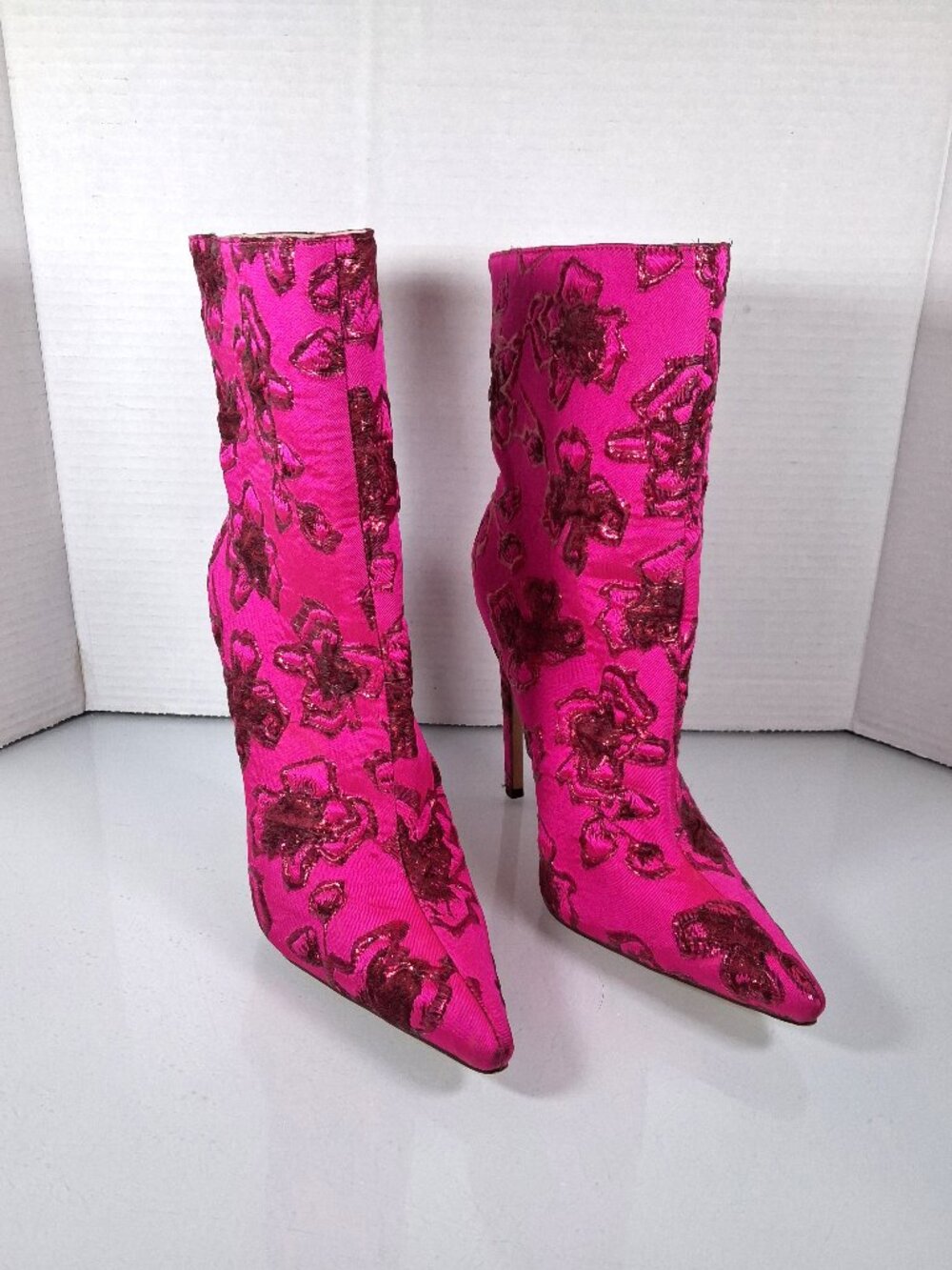 Azalea Wang Posh Princess Brocade Booties Posh Spice Fucbia Size 7.5 Pink Floral